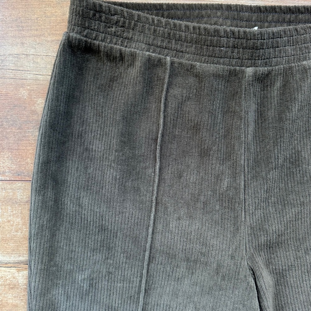 Aerie Groove-On Rib Velour Flare Olive Green Pull-On Pants Size Large Short - Picture 6 of 8